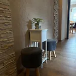 - K2 Brunnen Haus 3*