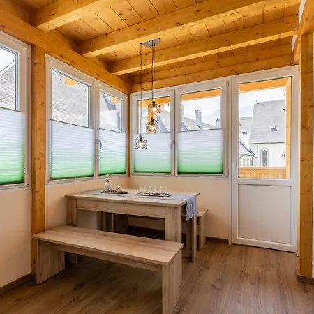 - K2 Brunnen Haus B&B 3*