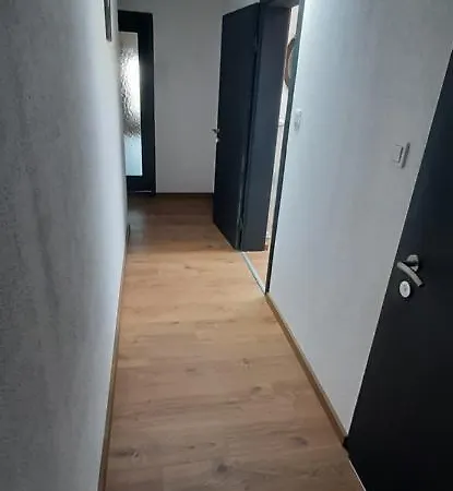 - K2 Brunnen Haus 3*