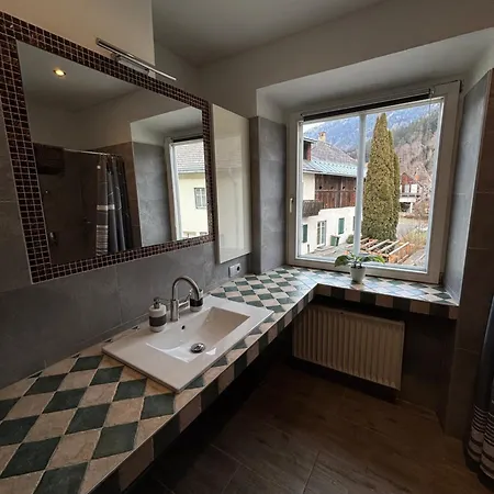 - K2 Brunnen Haus B&B 3*