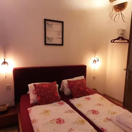 - K2 Brunnen Haus 3*