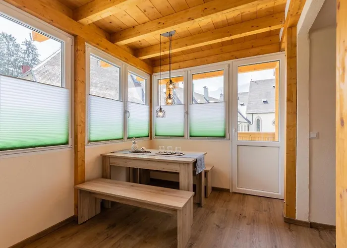 - K2 Brunnen Haus Bed & Breakfast 3*