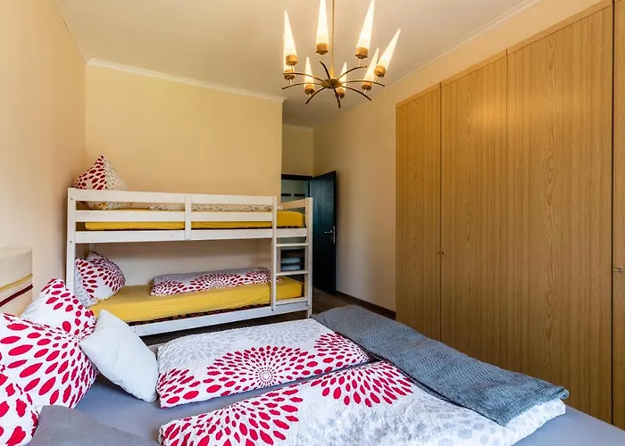 - K2 Brunnen Haus לינה וארוחת בוקר