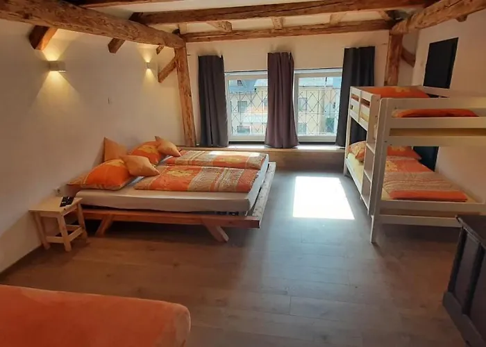 Bed & Breakfast - K2 Brunnen Haus 3*