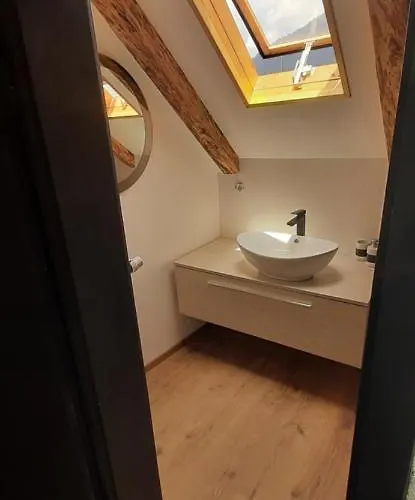 - K2 Brunnen Haus Bed & Breakfast 3*