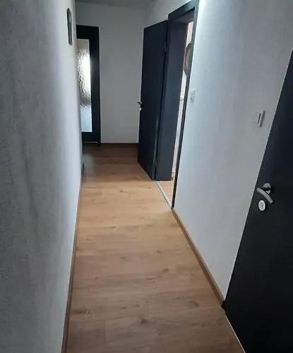 - K2 Brunnen Haus 3*