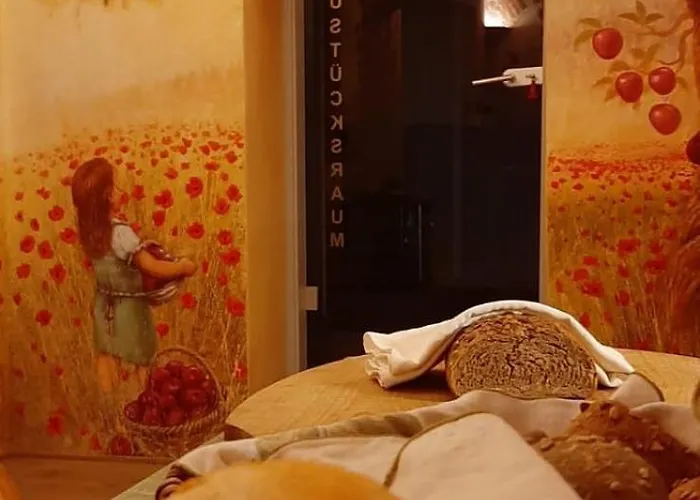 - K2 Brunnen Haus Bed & Breakfast 3*