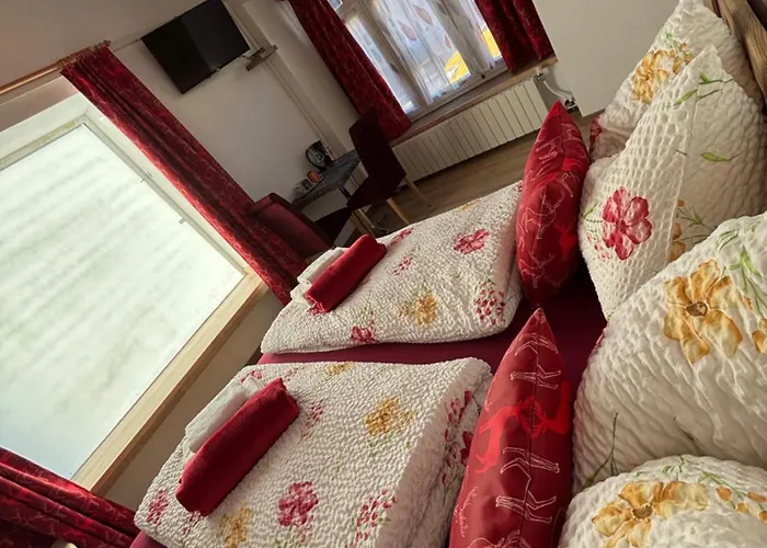 Bed & Breakfast - K2 Brunnen Haus 3*