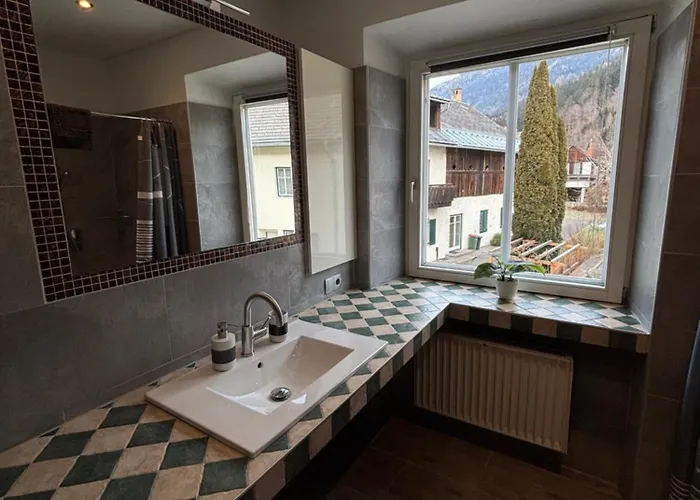 - K2 Brunnen Haus Bed & Breakfast 3*