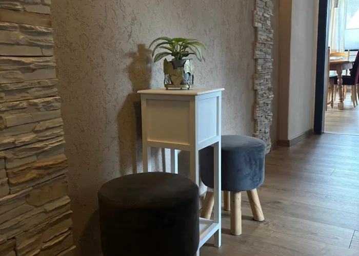 - K2 Brunnen Haus 3*